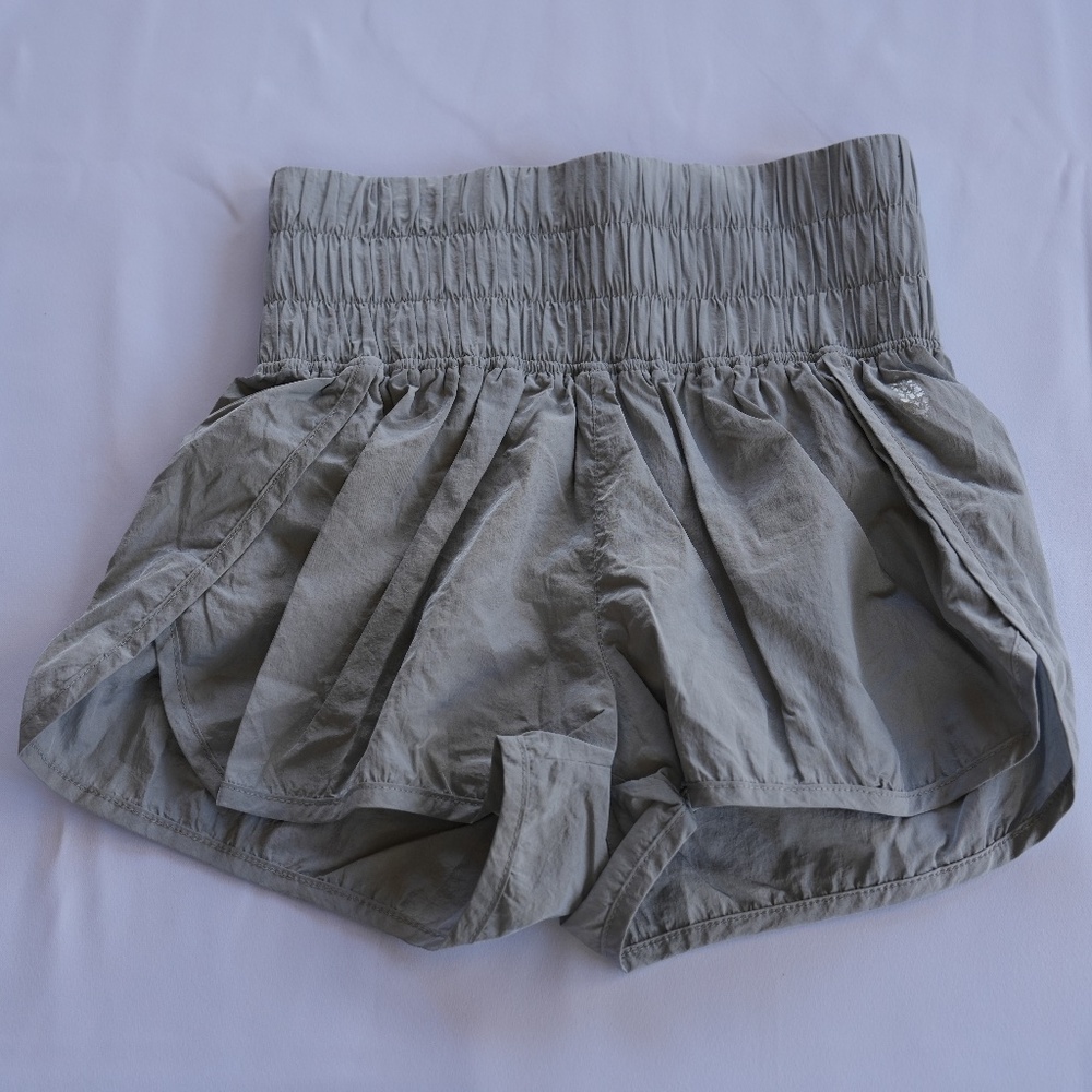 Free People Movement shorts‎ silver size small